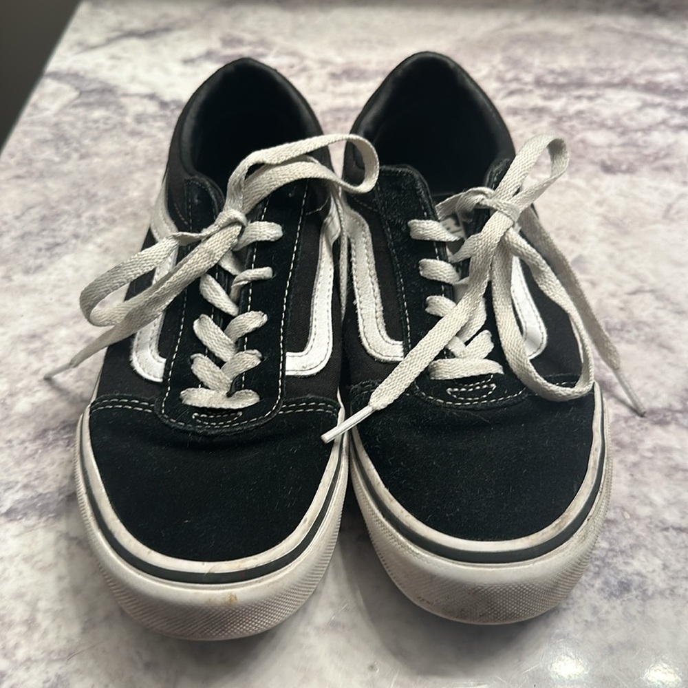 Kids Vans Black Suede & Canvas Shoes Size 4 youth - Picture 2 of 6